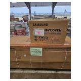 Skid Lot 72" Husky Toolchest, Microwave, Cabinet