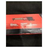 Milwaukee M12, 3/8ï¿½ ext. Reach high speed ratchet