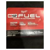 Milwaukee M12 orbital detail sander