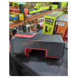 Milwaukee M12/M18 wireless jobsite speaker