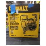 DeWalt 15ï¿½ Coil Siding and Fencing Nailer