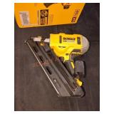 DeWalt 20v 30ï¿½ Paper Collated Framing Nailer
