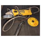 DeWalt Corded 4-1/2" Small Angle Grinder