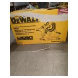 DeWalt 12" Double Bevel Sliding Compound Miter Saw
