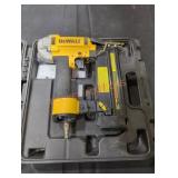 DeWalt Pneumatic 18GA Brad Nailer