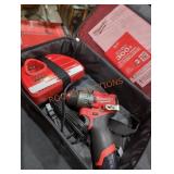 Milwaukee M12 1/2" hammer drill/driver kit