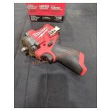 Milwaukee M12 3/8" Stubby Impact Wrench