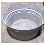 Galvanized wash tub