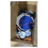 Miscellaneous dishbox lot