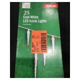 25 cool white led icicle light, twinkling