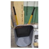 True Temper Wheel Barrow