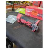 Milwaukee M18 cut off tool