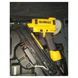 DeWalt Pneumatic 15ga Angle Finish Nailer