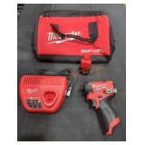 Milwaukee M12 1/4" Impact Driver Kit
