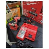 Milwaukee M18 1/4" hex impact driver kit