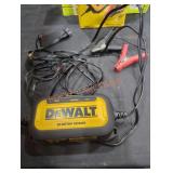 DeWalt 6/13 volt 2A battery charger/ maintainer