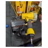 DeWalt 15ï¿½ coil framing nailer