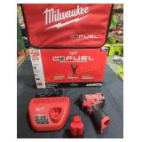 Milwaukee M12 1/4" Hex Impact Driver Kit