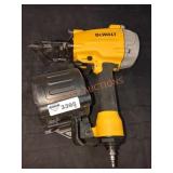 DeWalt Pneumatic 15ï¿½ Coil Framing Nailer