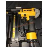 DeWalt Pneumatic 18GA Finish Stapler