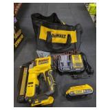 DeWalt 20v MAX 23Ga Pin Nailer Kit