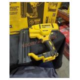 DeWalt DeWalt 20v 18 ga brad nailer