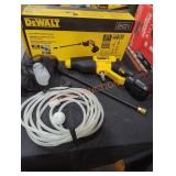 DeWalt 20V 550PSI Power Cleaner