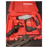 Milwaukee Corded 5/8" SDS Plus Rotary Hammer Kit