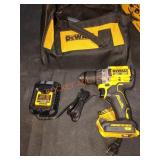 DeWalt 20v 1/2" Drill/Driver with Charger