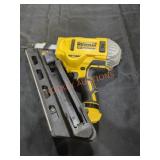 DeWalt 20v 30ï¿½ Paper-Tape Framing Nailer