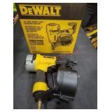 DeWalt Pneumatic 15ï¿½ Coil Siding & Fencing Nailer