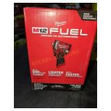 Milwaukee M12 3/8" Stubby Impact Wrench