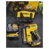 DeWalt 20v 23Ga Pin Nailer Kit