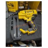 DeWalt 20v 16 ga straight nailer