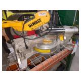 DeWalt Corded 12 " Compound Miter Saw