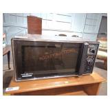 GE Vintage Spacemaker II Microwave