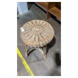 Whicker side stool 19"