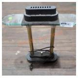 Modern style desk lamp: