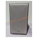 Wired JBL speaker and wired jvc speaker