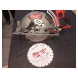 Milwaukee M18 7-1/4" Rear Handle Circular Saw