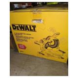DeWalt 12" Double Bevel Compound Miter Saw