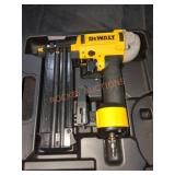 DeWalt Pneumatic 18GA Brad Nailer