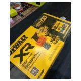 DeWalt 20V 18GA Brad Nailer Kit