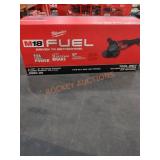 Milwaukee M18 4-1/2"-6" Grinder