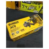 DeWalt 4-1/2"-5" Grinder