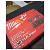 Milwaukee M18 2 Gallon Wet Dry Vacuum