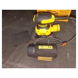 DeWalt Corded 1/4 Sheet Palm Grip Sander