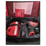 Milwaukee M12 1/4" HEX Impact Driver Kit