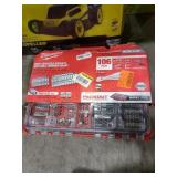 Milwaukee 106pc 1/4" & 3/8" Ratchet and Socket Set