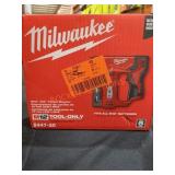 Milwaukee M12 3/8" Crown Stapler